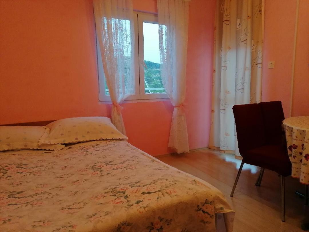 Apartmani Milisa L Primosten Exterior photo
