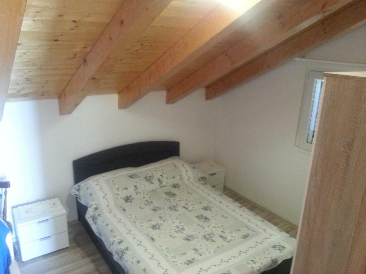Apartmani Milisa L Primosten Exterior photo